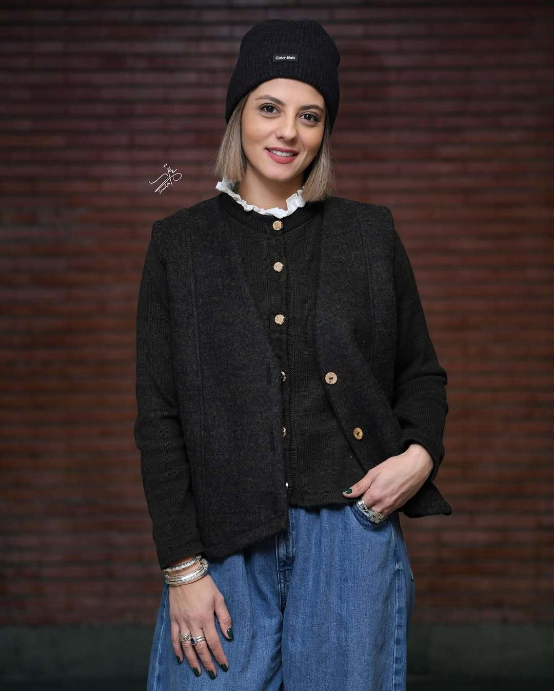 (عکس) استایل پاییزی مهسا طهماسبی در پشت صحنه نمایش باران اسیدی