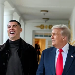 (عکس) ترامپ کلید کاخ سفید را به رونالدو اهدا کرد