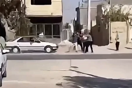 تصاویر خشن و شوکه‌کننده از یک دعوای خیابانی در کوهدشت لرستان