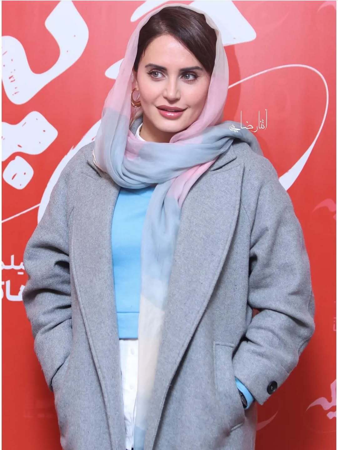 عکس‌های صمیمانه نعیمه نظام دوست و النازشاکردوست در اکران کج‌پیله