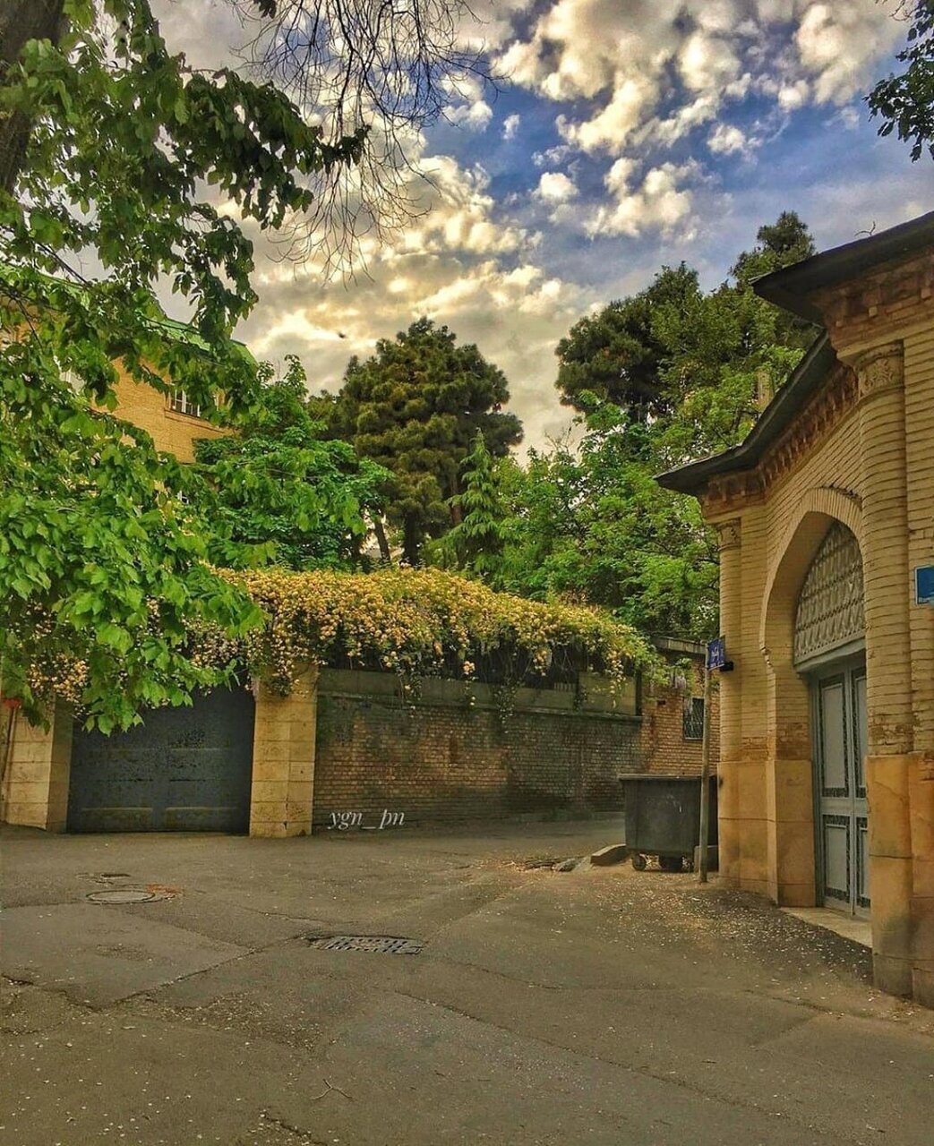 خیابان شهید فلاحی (زعفرانیه) کجاست و به جر «فریبا نادری» چه کسانی در آنجا زندگی میکنند؟! خیابان شهید فلاحی (زعفرانیه) کجاست و به جر «فریبا نادری» چه کسانی در آنجا زندگی میکنند؟!