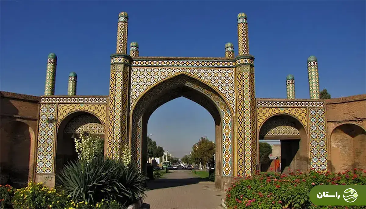 (عکس) تونل زمان؛ تغییرات دروازه تهران در قزوین؛ از دوره قاجار تا امروز (عکس) تونل زمان؛ تغییرات دروازه تهران در قزوین؛ از دوره قاجار تا امروز