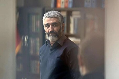 عکس معنادار پژمان جمشیدی بعد از آزادی؛ پژمان رخت جنگ به تن کرد! عکس معنادار پژمان جمشیدی بعد از آزادی؛ پژمان رخت جنگ به تن کرد!