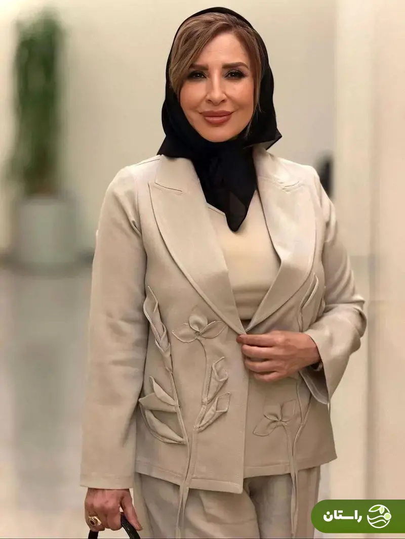 (تصاویر)  استایل مرجانه گلچین در کنسرت احسان نیزن