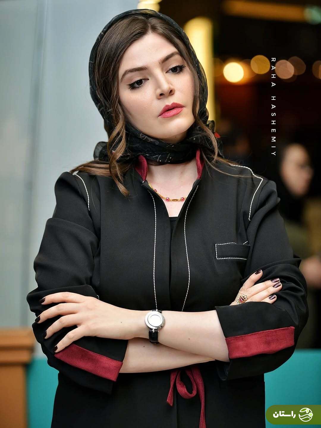 (تصاویر) استایل  آوا دارویت با «کت و شلوار مشکی»