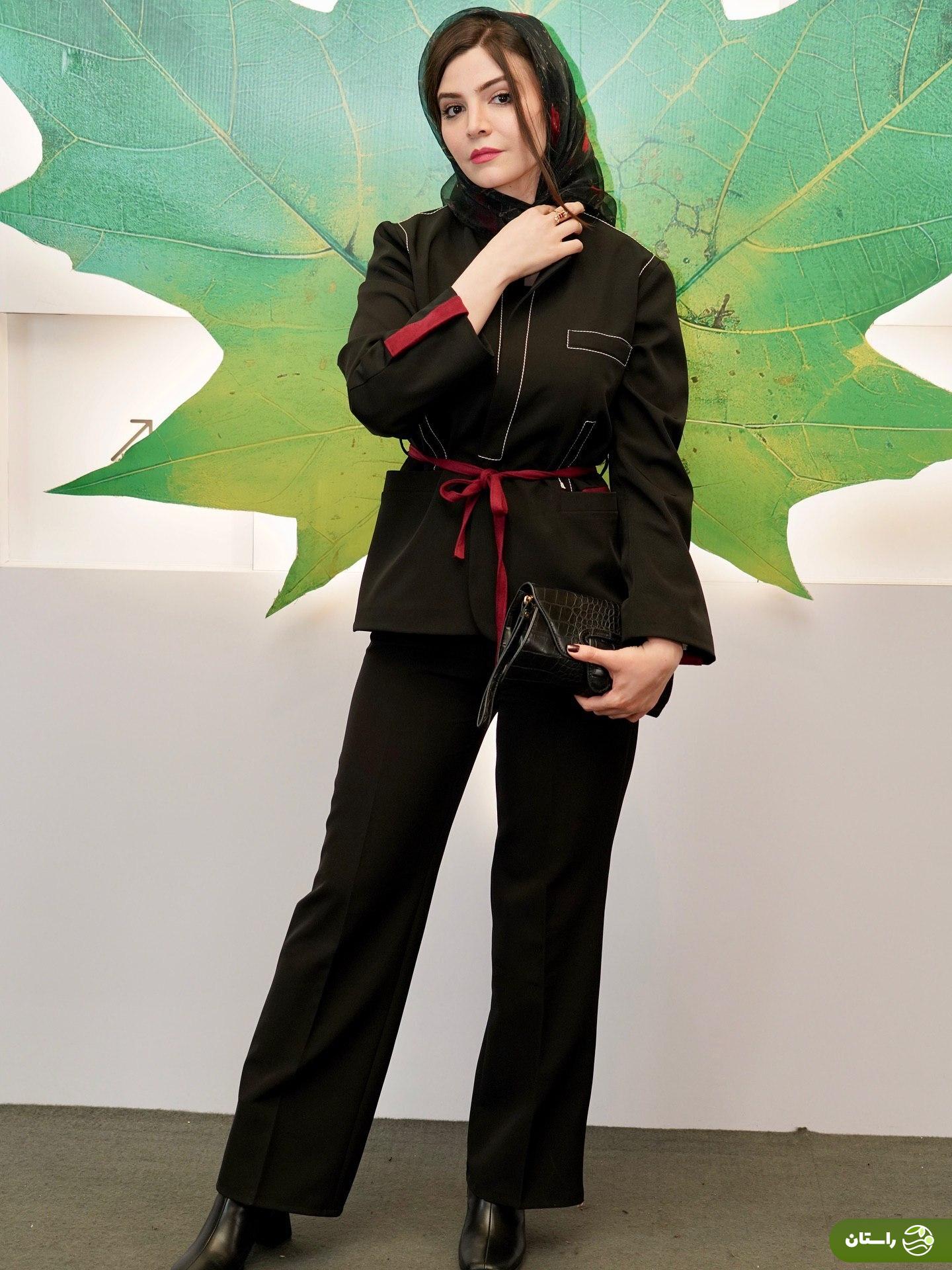 (تصاویر) استایل  آوا دارویت با «کت و شلوار مشکی»