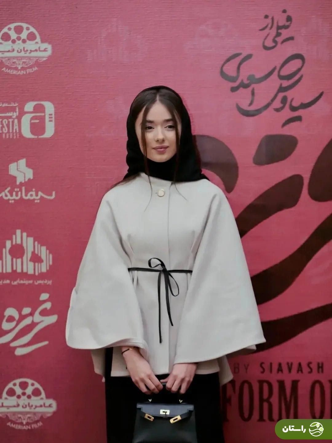 (عکس) استایل شیک ساینا روحانی بازیگر جوان فیلم «غریزه» مورد توجه قرار گرفت (عکس) استایل شیک ساینا روحانی بازیگر جوان فیلم «غریزه» مورد توجه قرار گرفت