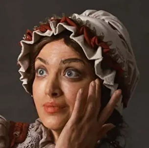 (ویدئو) رقص دلربای بهنوش طباطبایی در تئاتر اولیور توئیست