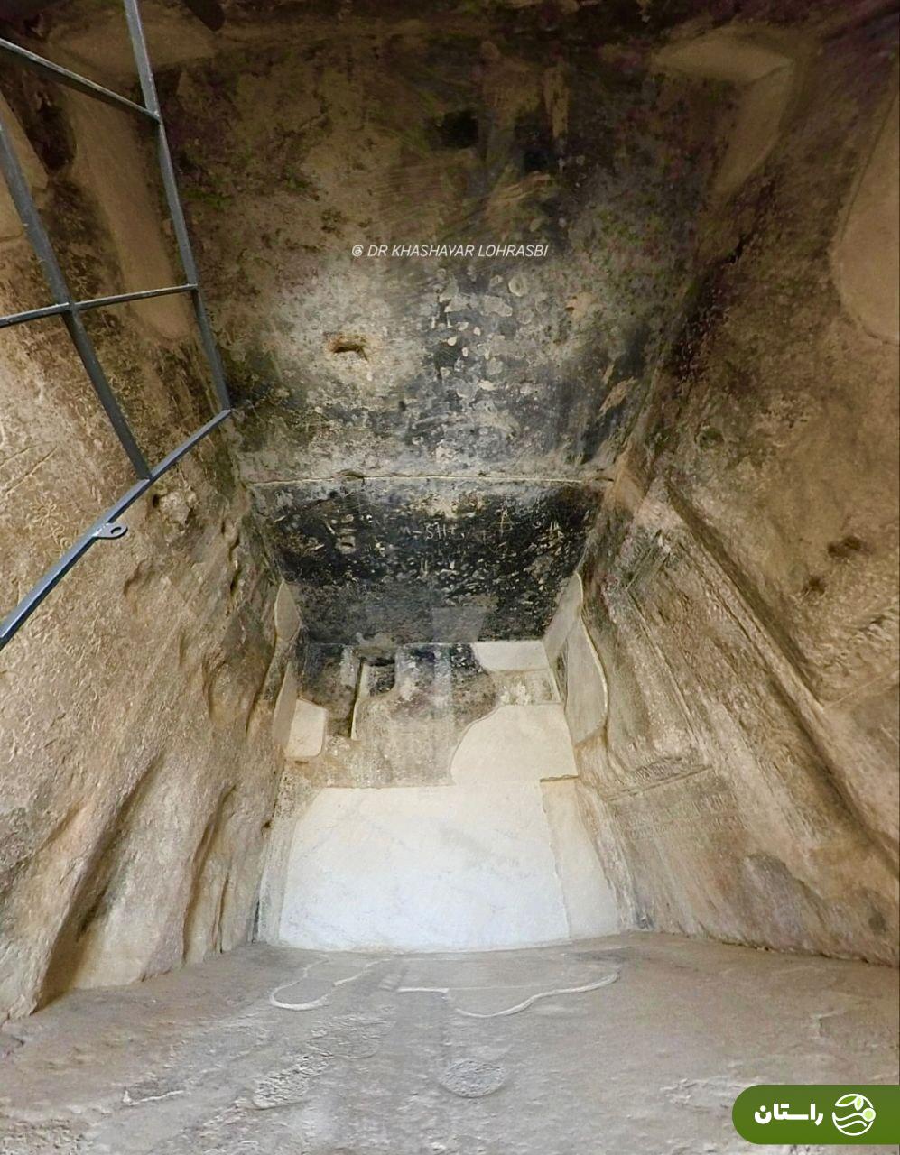 (عکس) درون آرامگاه کوروش چه شکلی است؟