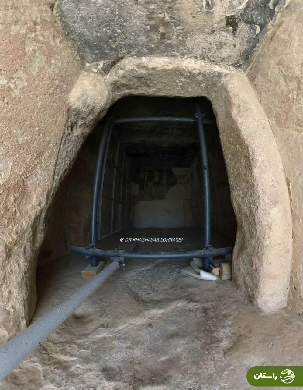 (عکس) درون آرامگاه کوروش چه شکلی است؟