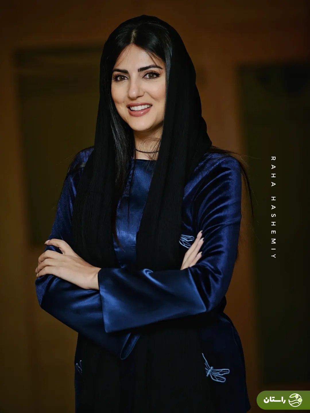 (عکس) «هلیا امامی» با استایل شیک و مخملی و رنگ سورمهای  در اختتامیه جشنواره همام (عکس) «هلیا امامی» با استایل شیک و مخملی و رنگ سورمهای  در اختتامیه جشنواره همام