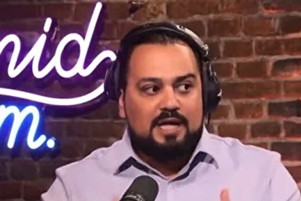 انتقاد شدید روزنامه جوان از صداوسیما: چرا اعتراف مجری من و تو درباره مهاجرت را بازتاب نمی‌دهد؟