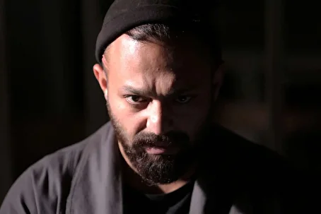 محکوميت فردی که با چاقو «صابر اَبَر» را مجروح كرد