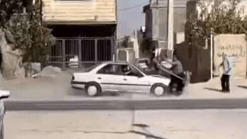 ماجرای این فیلم دلخراش نزاع و زیرگیری هولناک با خودرو؛ جزئیات مهم | دلیل و محل درگیری