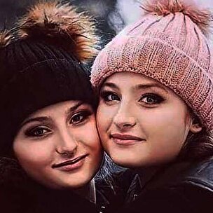 (ویدئو) سارا و نیکای سریال پایتخت استاد بازیگری شدند؛ کارگاه آموزش بازیگری سارا و نیکا سوژه شد!