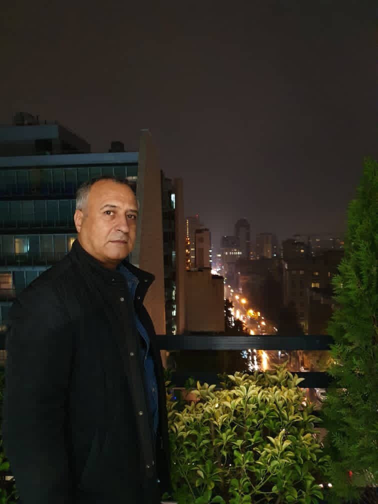 مهرداد صدیقیان عزادار شد | آلبوم عکس‌های صدیقیان و پدرش