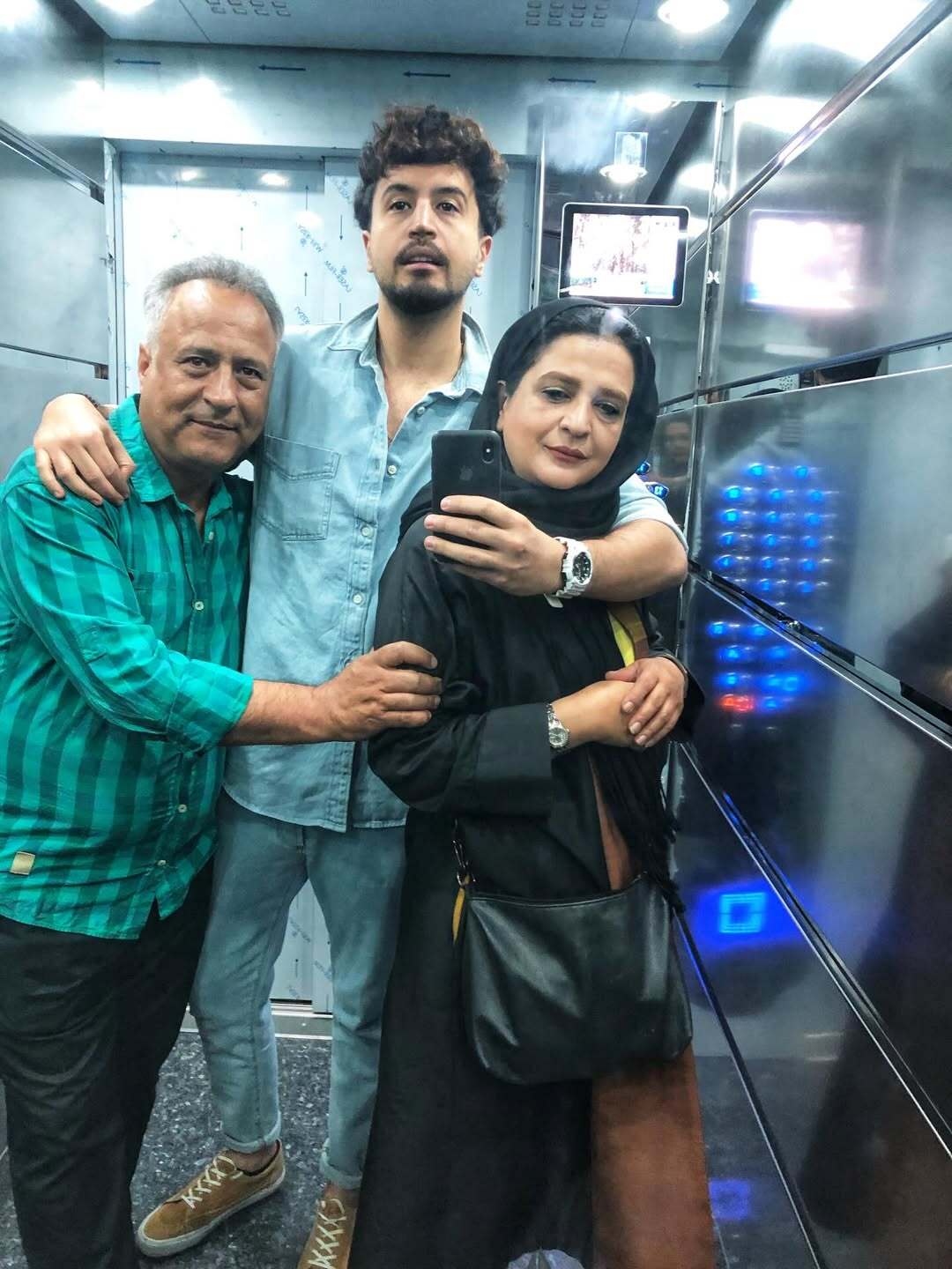 مهرداد صدیقیان عزادار شد | آلبوم عکس‌های صدیقیان و پدرش