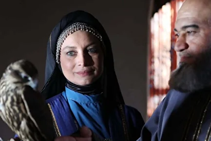 (عکس) گریم و لباس متفاوت مریم کاویانی در سریال «عشق کوفی»