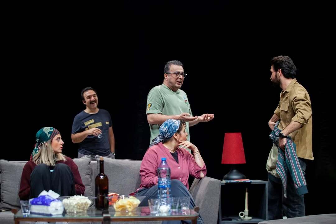 تصاویری از مهسا طهماسبی، مونا کرمی، سپند سلیمانی و فاطیما بهارمست در نمایش «باران اسیدی» تصاویری از مهسا طهماسبی، مونا کرمی، سپند سلیمانی و فاطیما بهارمست در نمایش «باران اسیدی»