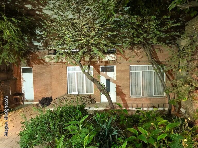 خانه‌ای قدیمی در هفت تیر که مثل یک آغوش، گرم و خواستنی است