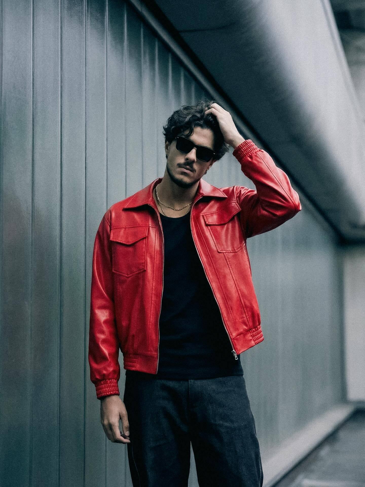 (تصاویر) ورود آیین پسر امیر جعفری و ریما رامین‌فر به دنیای مد؛ آیین جعفری شبیه مدل‌های ایتالیایی!