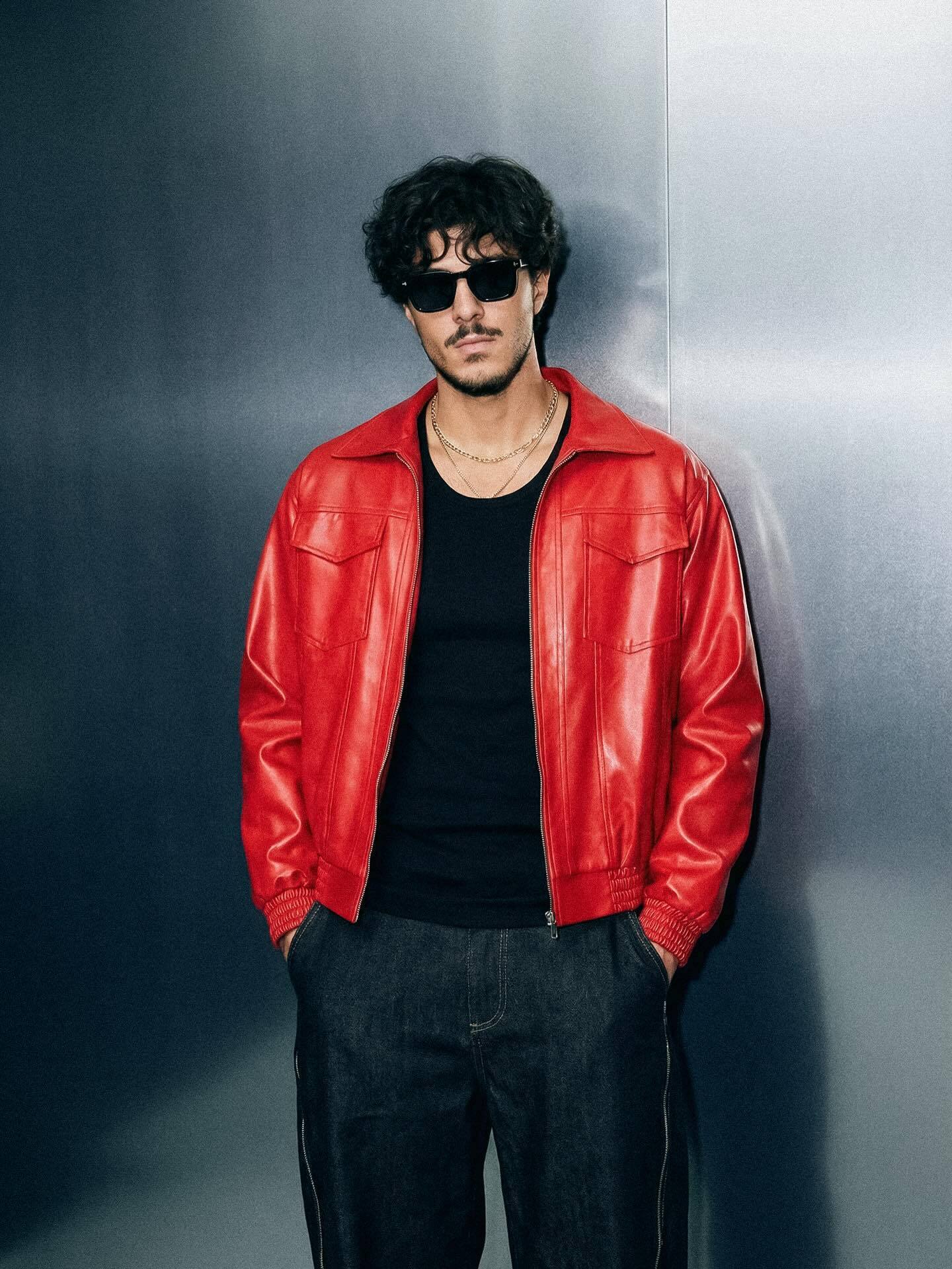 (تصاویر) ورود آیین پسر امیر جعفری و ریما رامین‌فر به دنیای مد؛ آیین جعفری شبیه مدل‌های ایتالیایی!