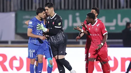 (عکس) ماجرای درگیری عجیب اوریه و سحرخیزان در دربی | چرا اوریه با کنعانی‌ زادگان قاطی کرد؟