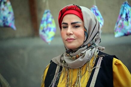 (عکس) چهره متفاوت ساقی زینتی، توران «پس از باران» در کنار دخترش