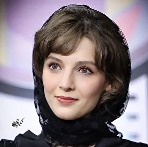 (عکس) ژست معنادار مهسا حجازی بازیگر سریال تاسیان وسط خیابان