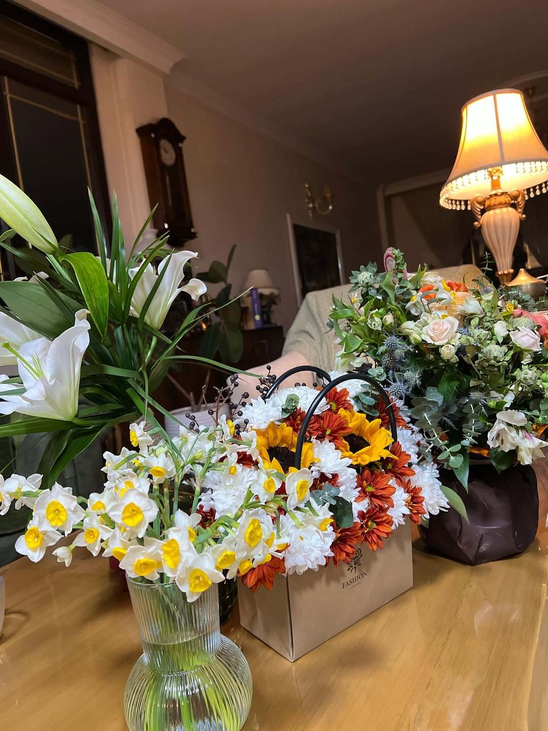 (تصاویر) جشن تولد ۴۱ سالگی سمیرا حسن‌پور با حضور هانیه توسلی، مهرداد صدیقیان و دیبا زاهدی