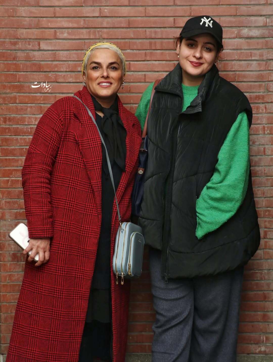 (تصاویر) فاطیما بهارمست، نفس بازغی، مهسا طهماسبی و کیسان دیباج در پشت صحنه نمایش «باران اسیدی»