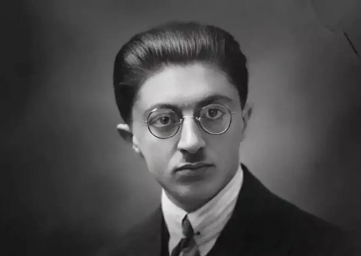 آخرین عکس صادق هدایت قبل از خودکشی | بیوگرافی صادق هدایت