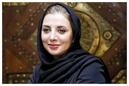 (عکس)ی نوزادی رویا میرعلمی در آغوش پدرش؛ سال ۵۷