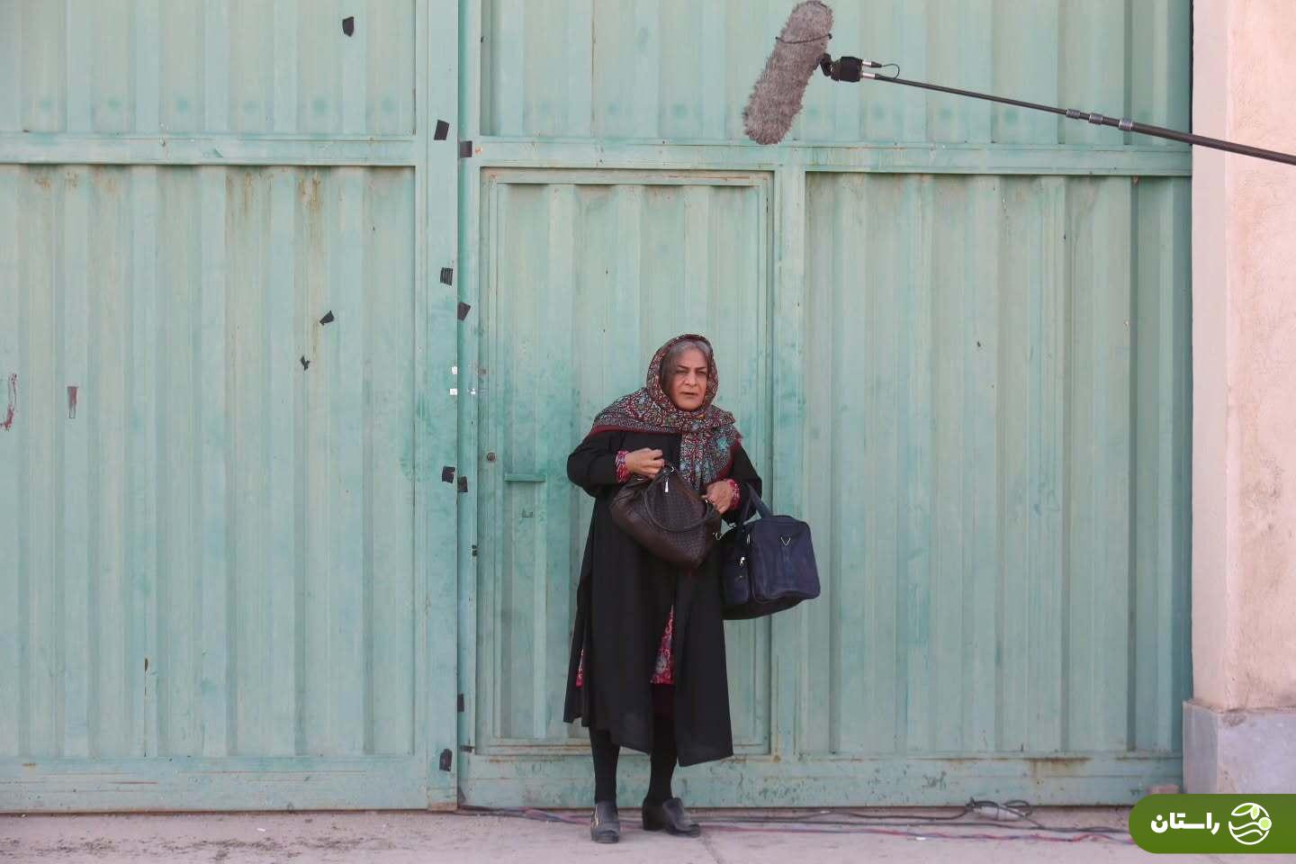 سیاوش چراغیپور بازیگر نقش آقای امیری سریال لیسانسهها زن شد! + تصاویر سیاوش چراغیپور بازیگر نقش آقای امیری سریال لیسانسهها زن شد! + تصاویر