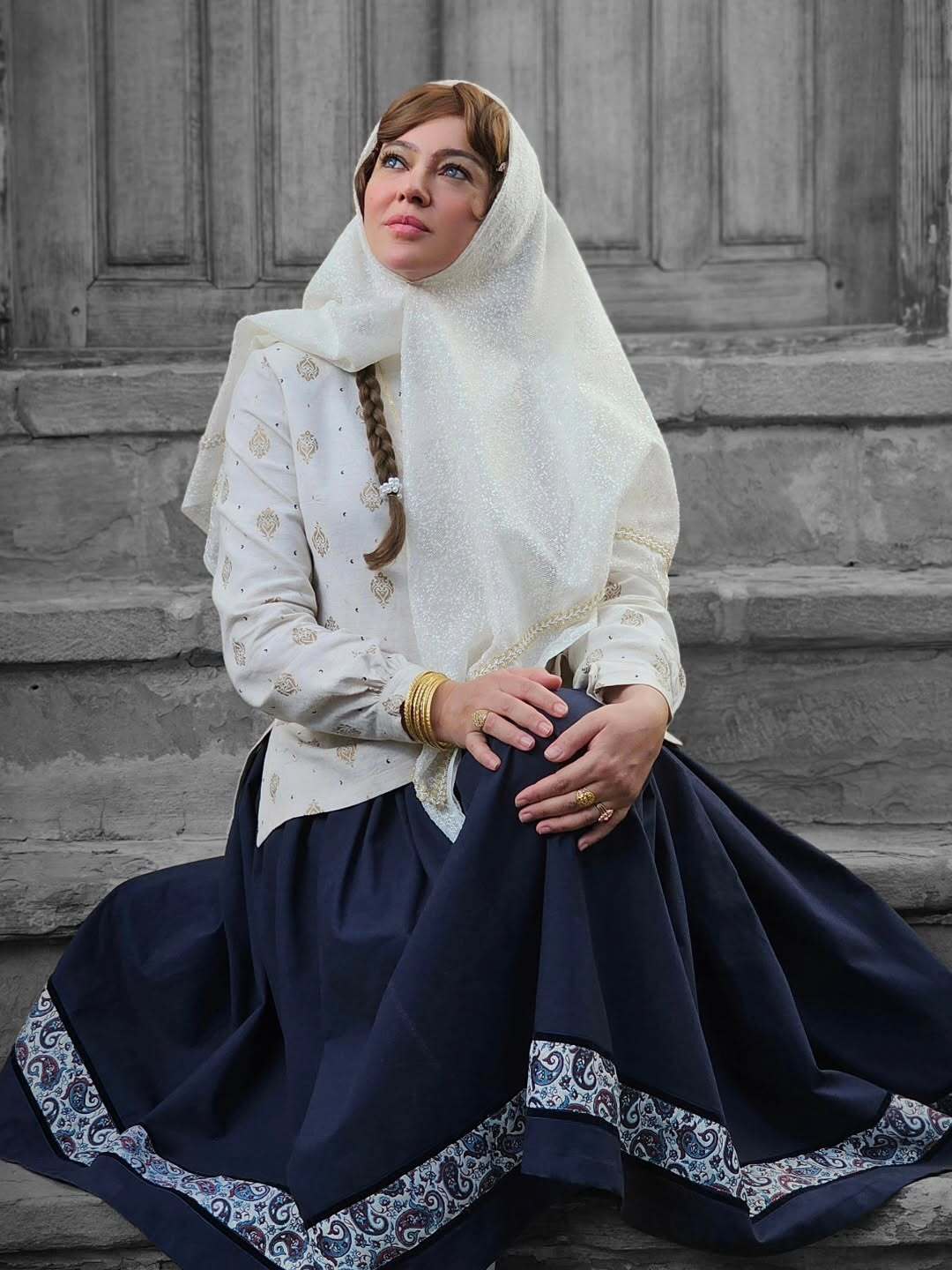 عکس | ژست خاصِ رزیتا غفاری در عکس جدیدش عکس | ژست خاصِ رزیتا غفاری در عکس جدیدش