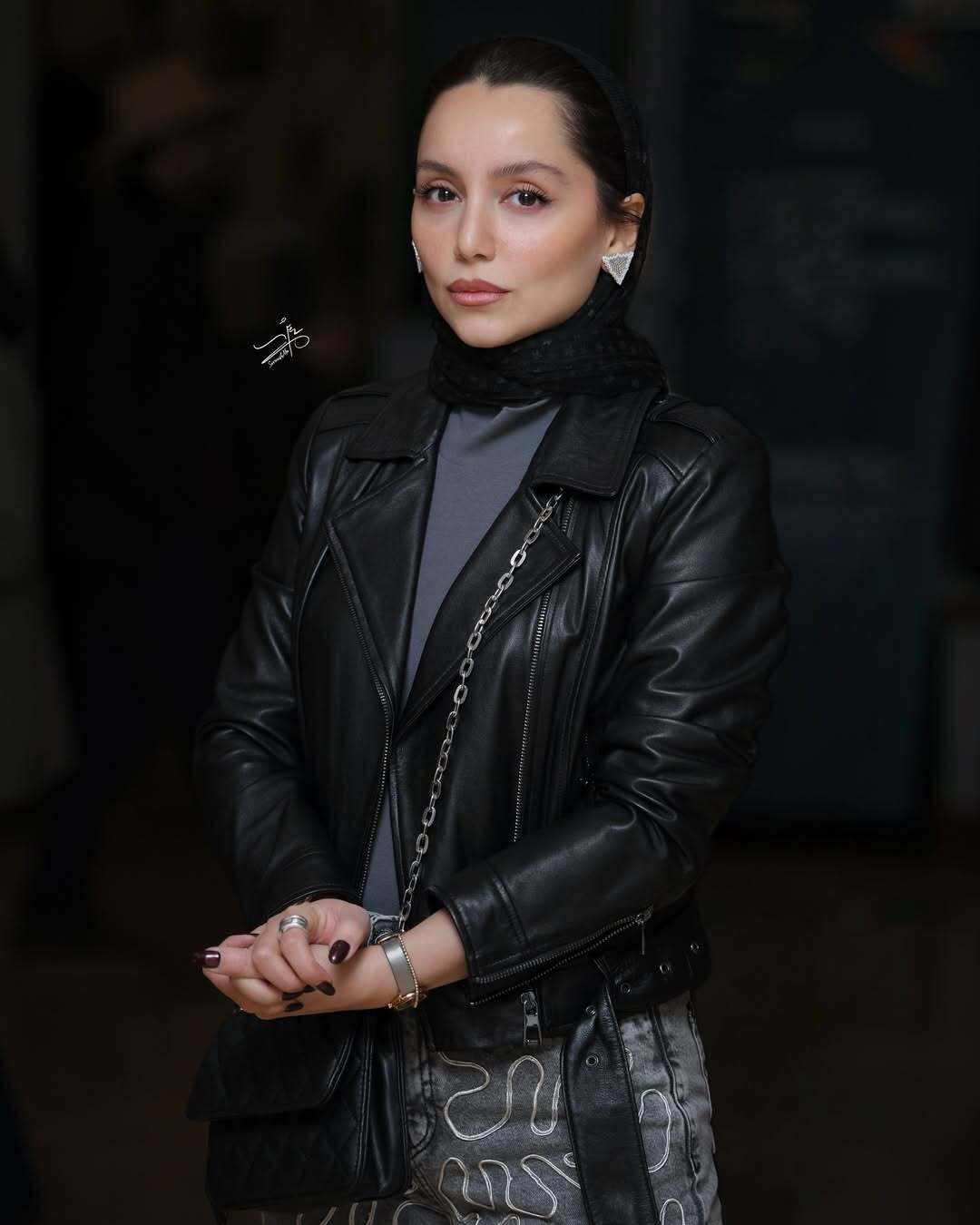 (عکس) ژست‌های دلبرانه نازنین بیاتی