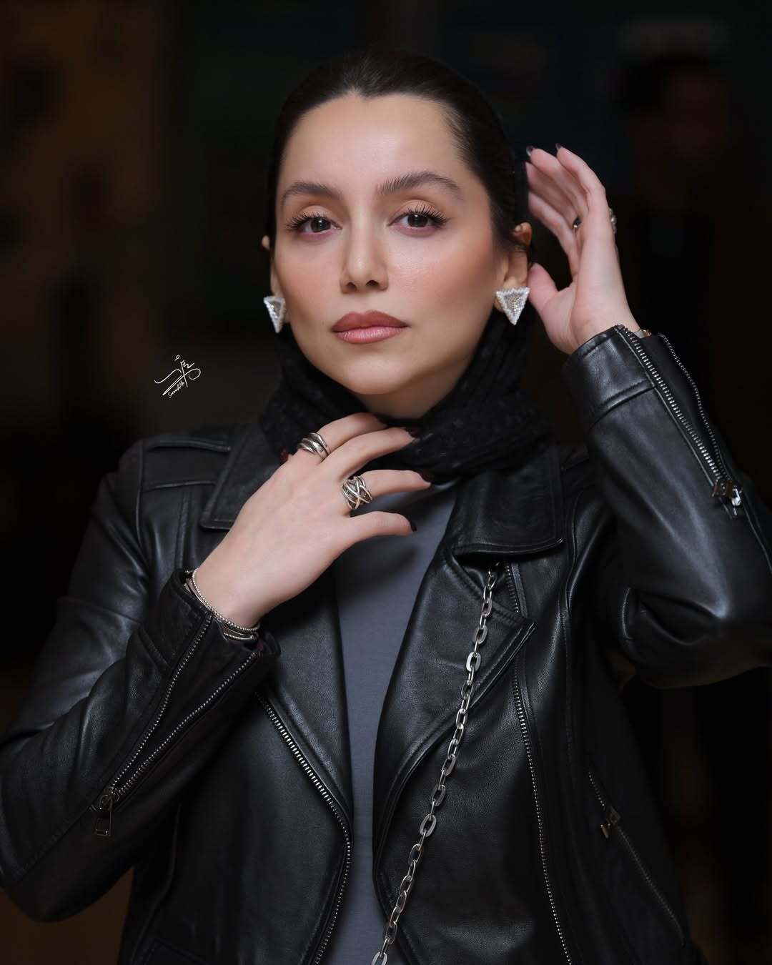 (عکس) ژست‌های دلبرانه نازنین بیاتی