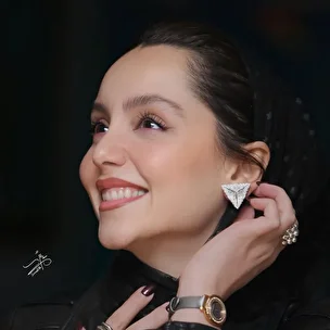 (عکس) ژست‌های دلبرانه نازنین بیاتی