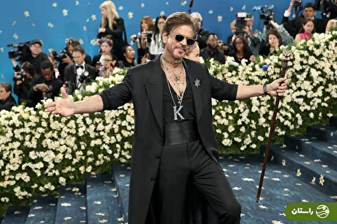 (تصاویر) شاهرخ خان ۶۰ ساله در لیست شیک‌ترین چهره‎های سال ۲۰۲۵ نیویورک‌تایمز