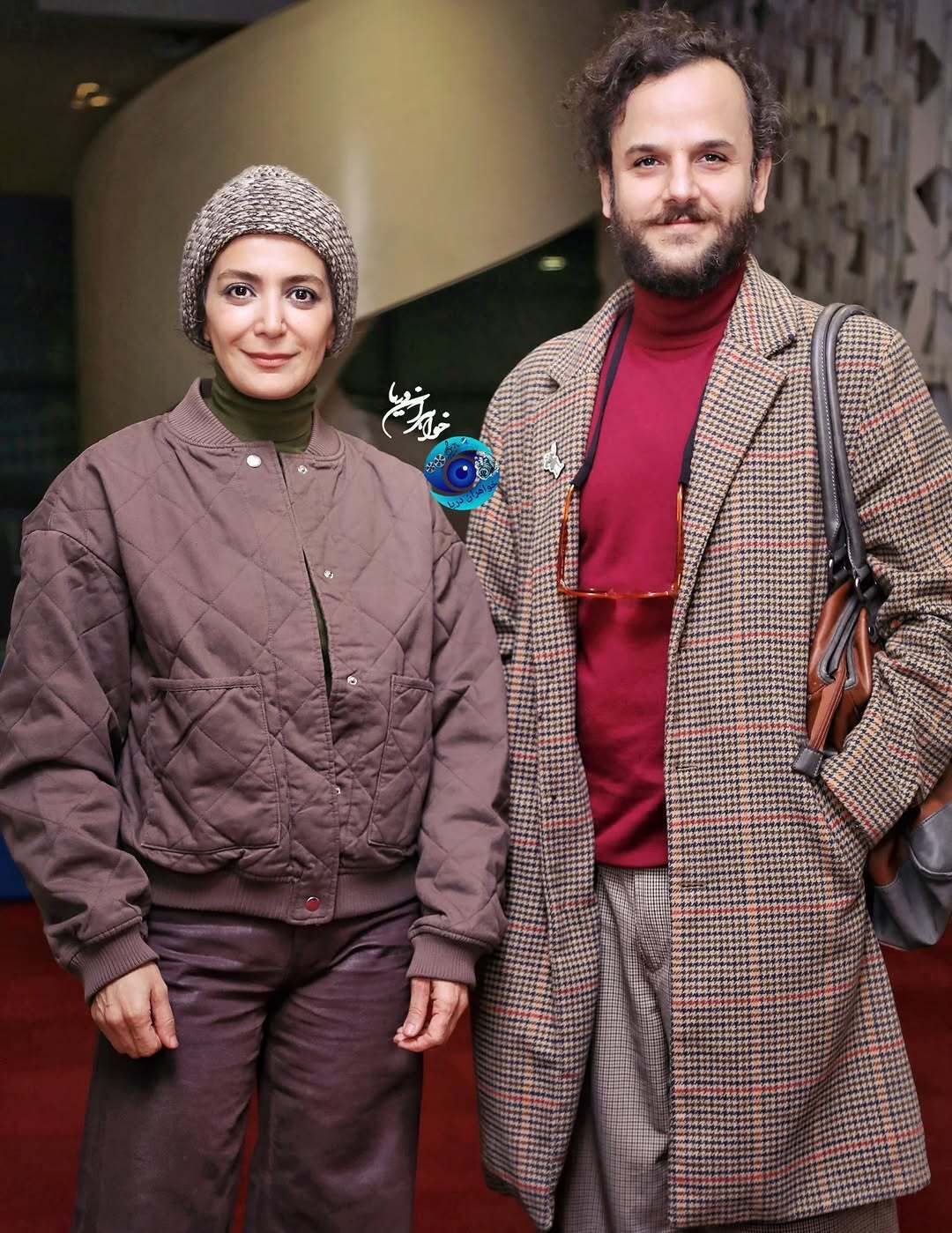 (عکس) استایل زمستانی الهام کردا با کلاه بافت در اکران «آن سوی حصارهای لالهزار» (عکس) استایل زمستانی الهام کردا با کلاه بافت در اکران «آن سوی حصارهای لالهزار»