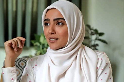 (ویدئو) جشن تولد مونا کرمی در حاشیه اجرای نمایش باران اسیدی