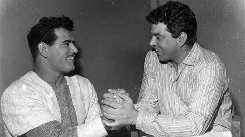 «ابرمرد» بالیوود و بازیگر فیلم شعله درگذشت | بیوگرافی و آثار «درمندرا» «ابرمرد» بالیوود و بازیگر فیلم شعله درگذشت | بیوگرافی و آثار «درمندرا»