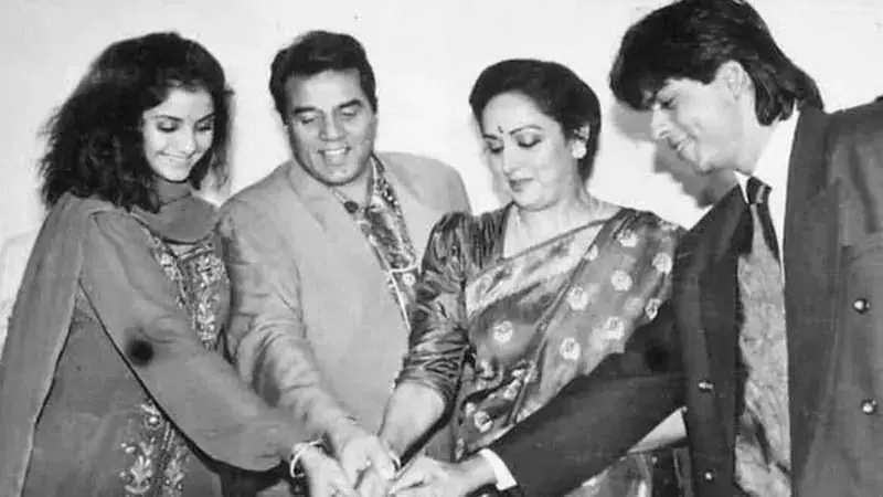 «ابرمرد» بالیوود و بازیگر فیلم شعله درگذشت | بیوگرافی و آثار «درمندرا» «ابرمرد» بالیوود و بازیگر فیلم شعله درگذشت | بیوگرافی و آثار «درمندرا»