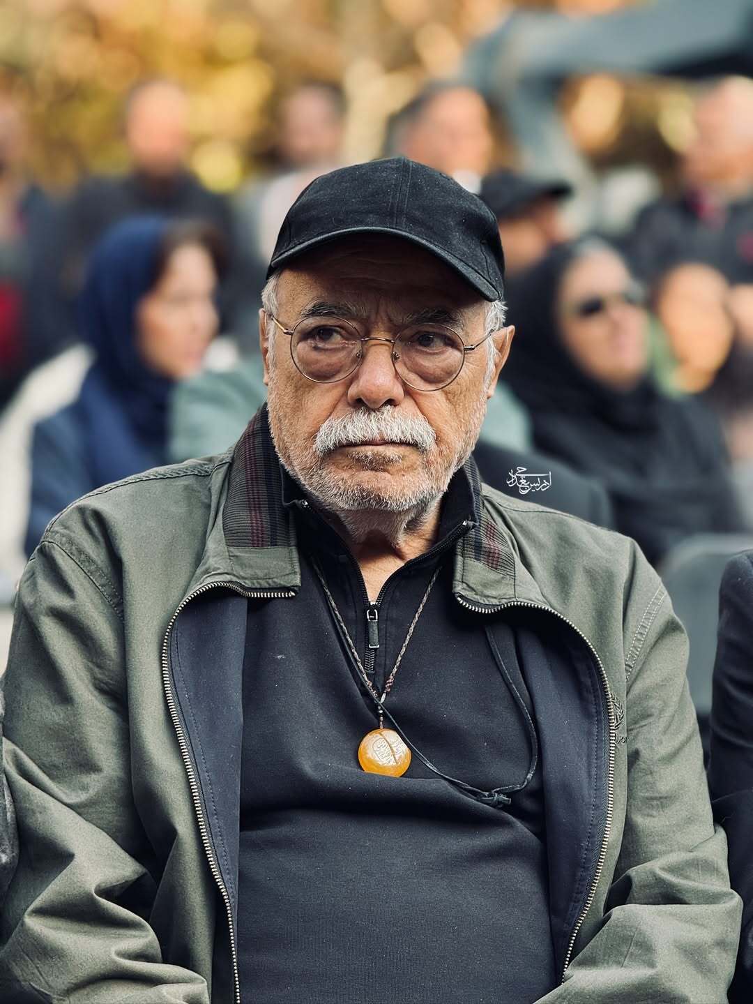 (تصاویر) حضور هنرمندان در مراسم تشییع هادی مرزبان