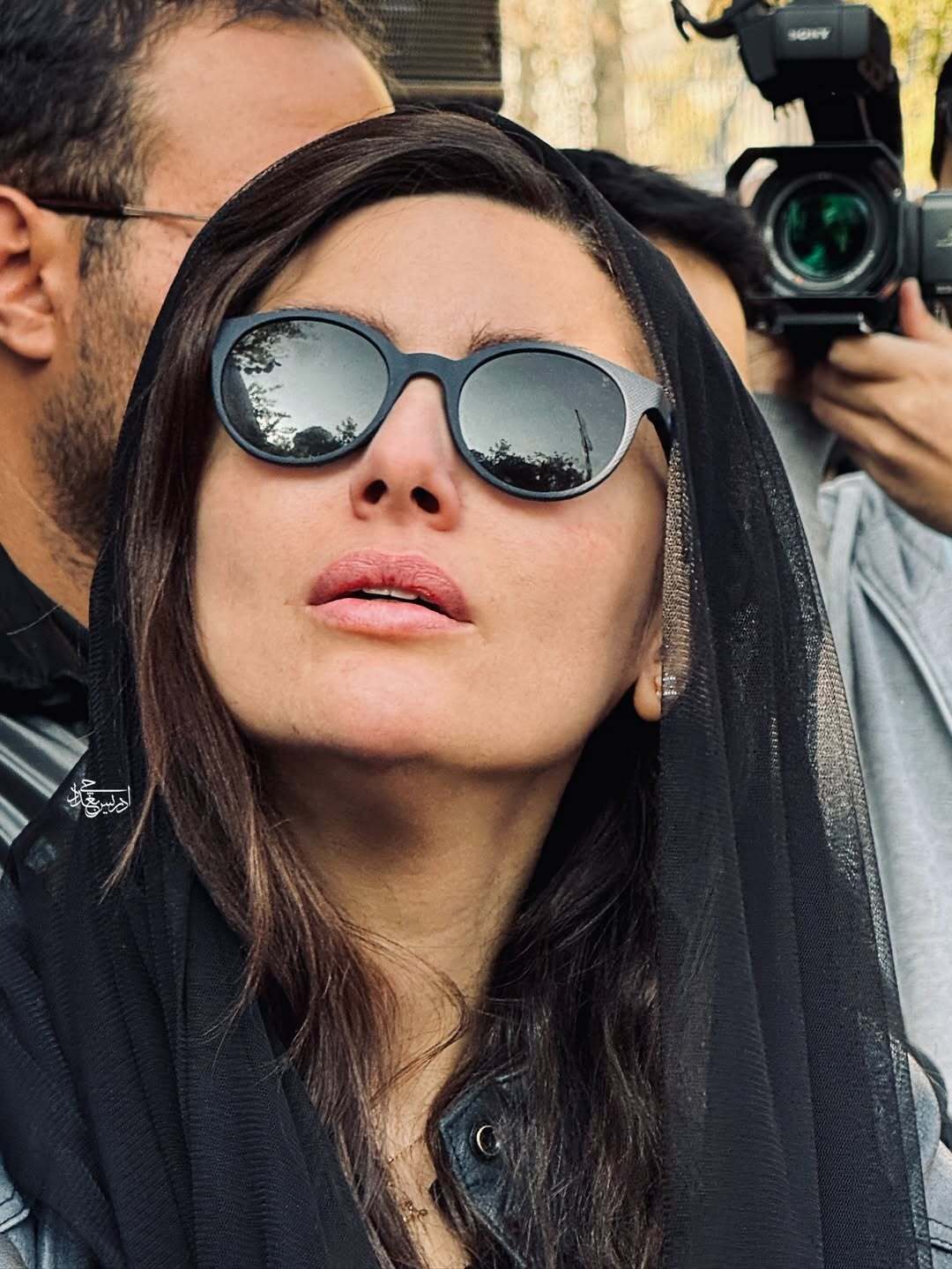 (تصاویر) حضور هنرمندان در مراسم تشییع هادی مرزبان