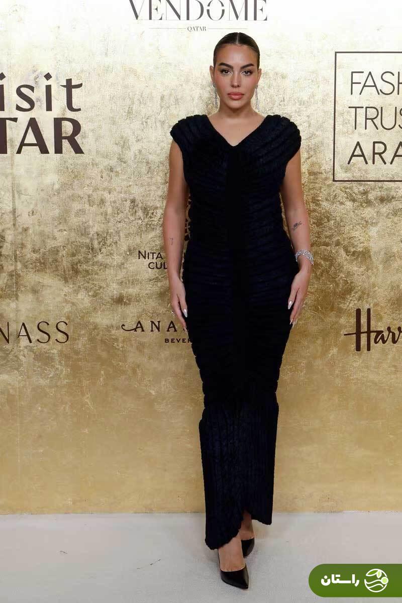 (تصاویر) جورجینا رودریگز در مراسم FTA قطر با یک لباس تاریخی از طراح تونسی ظاهر شد