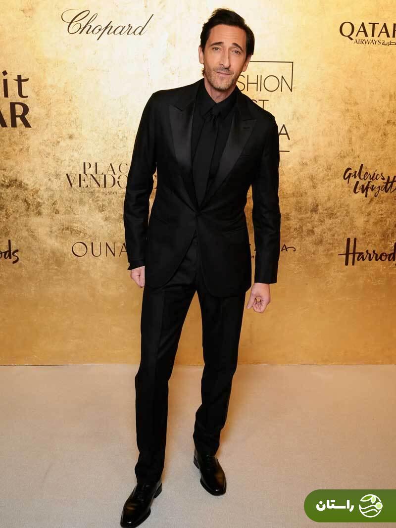 (عکس) آدرین برودی (Adrien Brody) در مراسم «فشن تراست عربیا» (Fashion Trust Arabia) چه تیپی زد؟