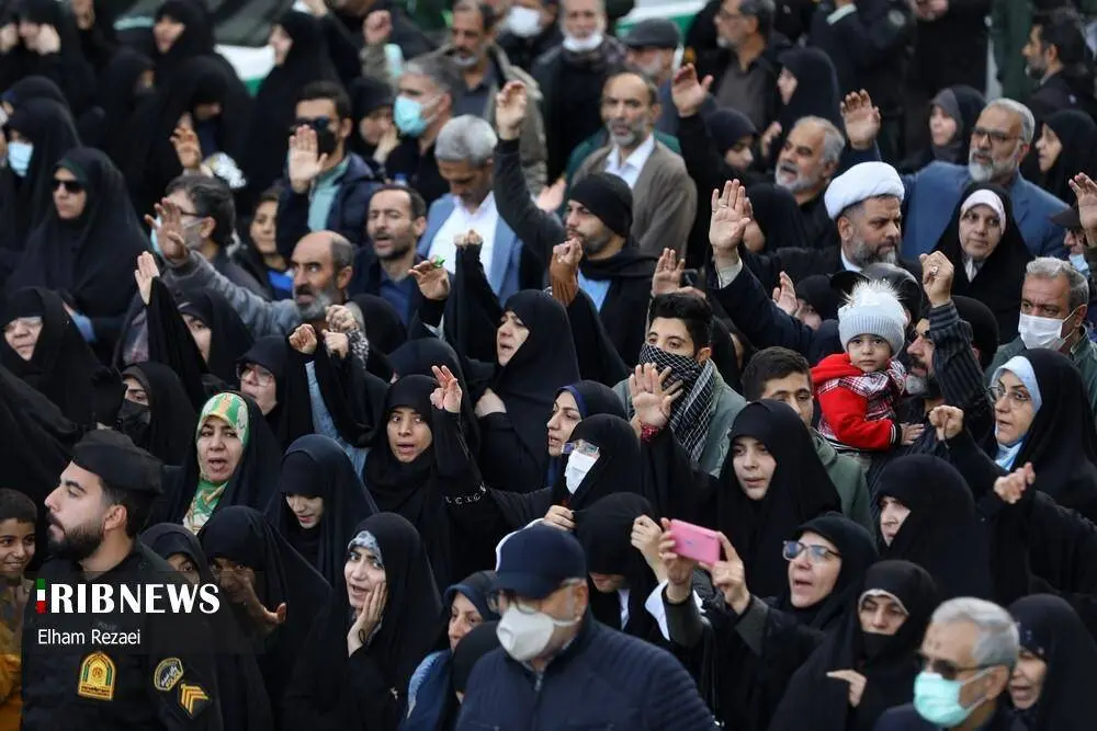 عکس| حضور سردار قاآنی در تجمع حجاب دانشگاه تهران عکس| حضور سردار قاآنی در تجمع حجاب دانشگاه تهران