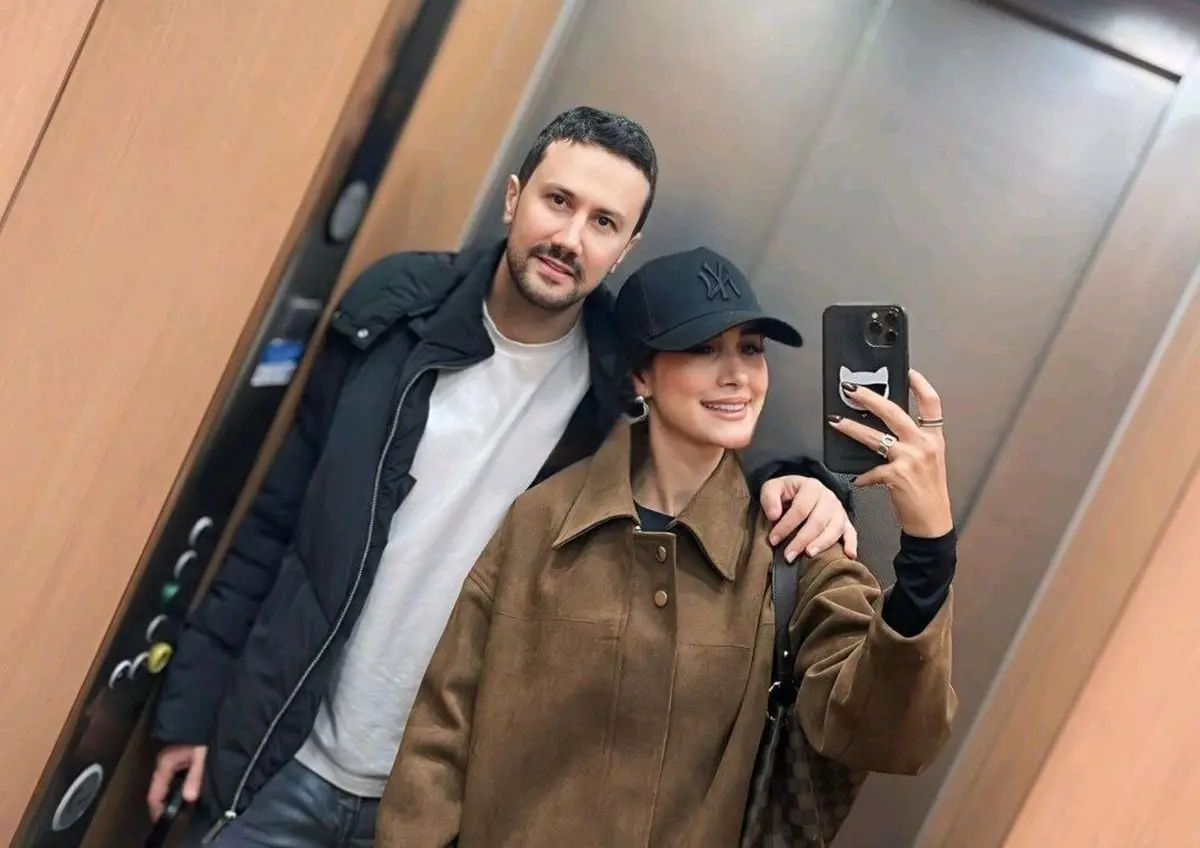 (عکس) سلفی شاهرخ استخری و همسرش مقابل کلیسای سن سرواتیوس ماستریخت