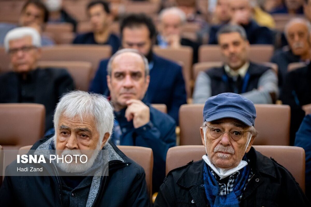 (ویدئو) حضور هنرمندان در مجلس یادبود «هادی مرزیان»